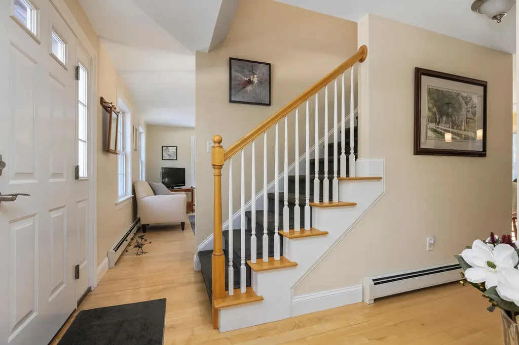 316 Holmes Road Scarborough ME 04074