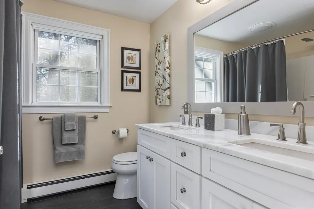 316 Holmes Road Scarborough ME 04074