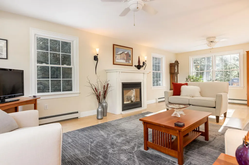 316 Holmes Road Scarborough ME 04074