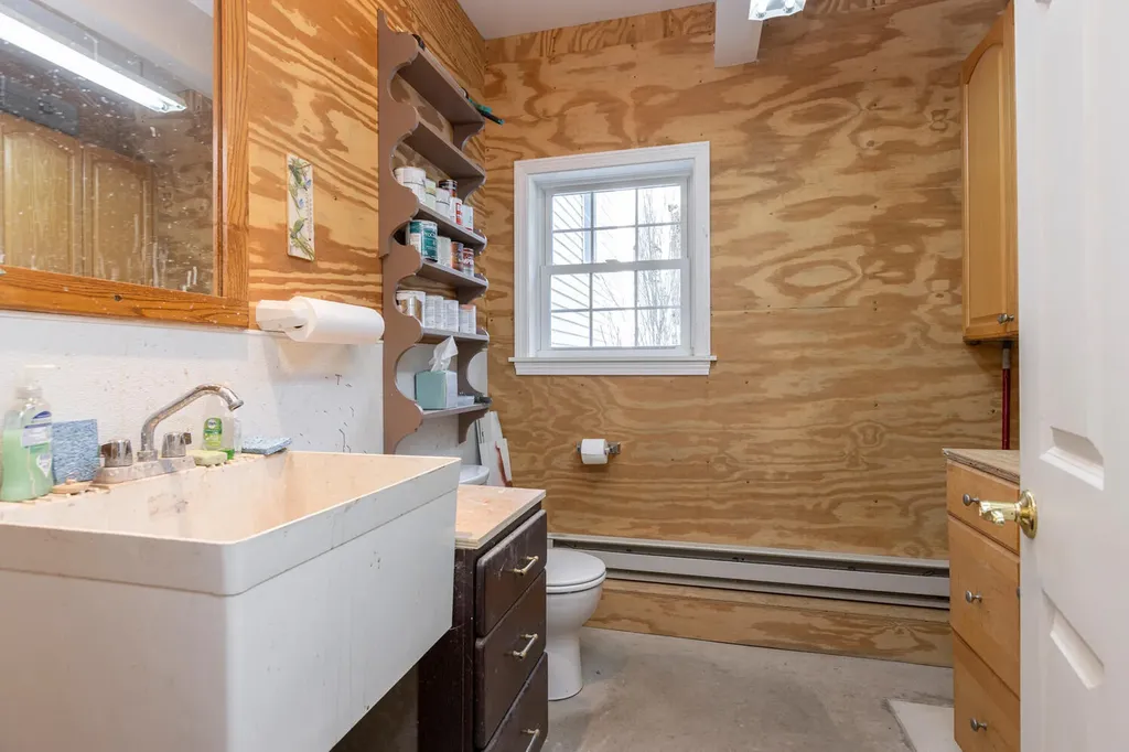 316 Holmes Road Scarborough ME 04074
