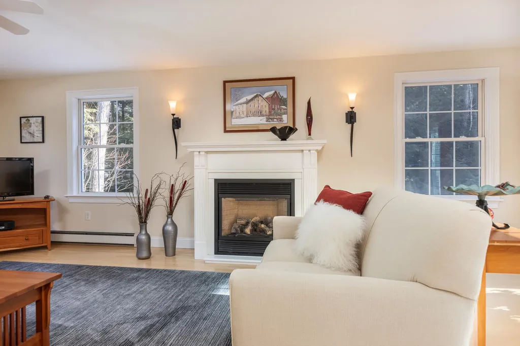316 Holmes Road Scarborough ME 04074