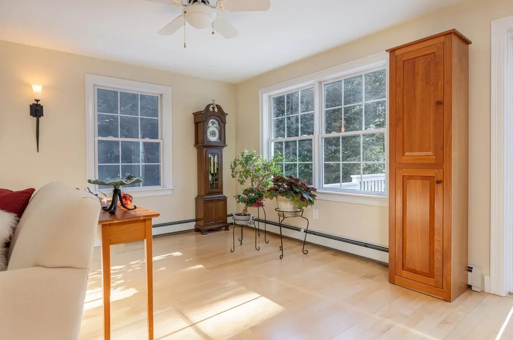 316 Holmes Road Scarborough ME 04074