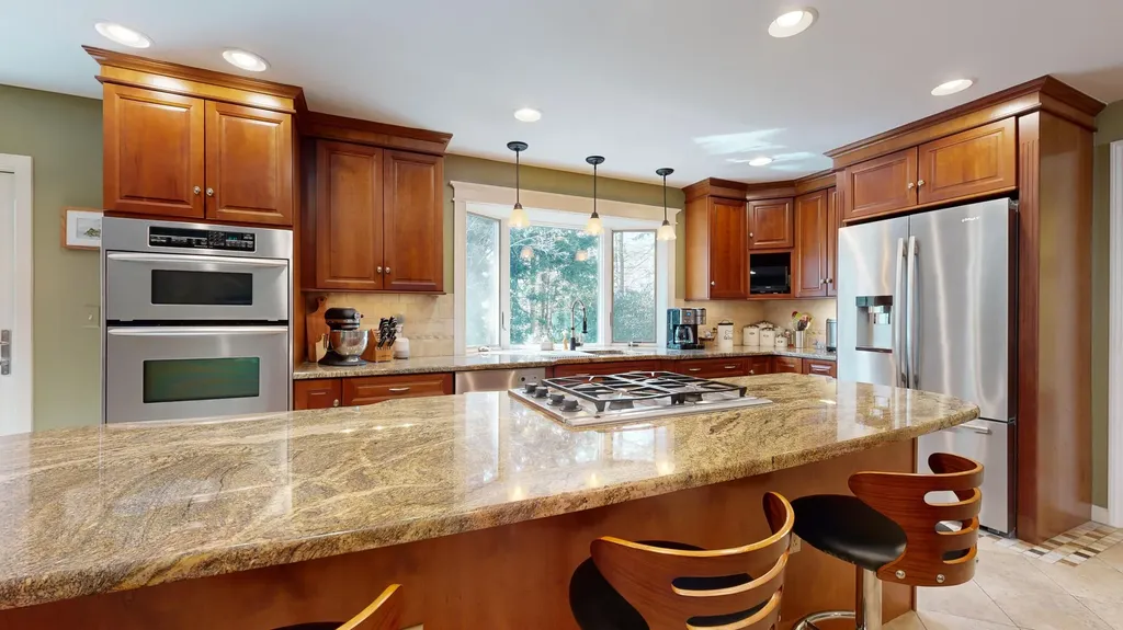 4 Southridge Lane Lewiston ME 04240