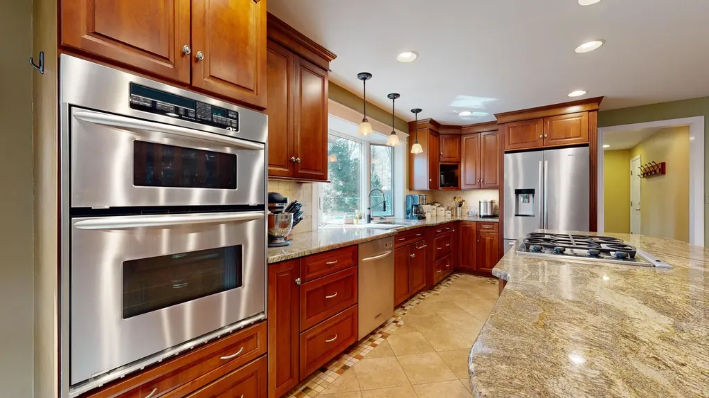 4 Southridge Lane Lewiston ME 04240