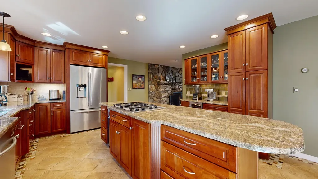 4 Southridge Lane Lewiston ME 04240