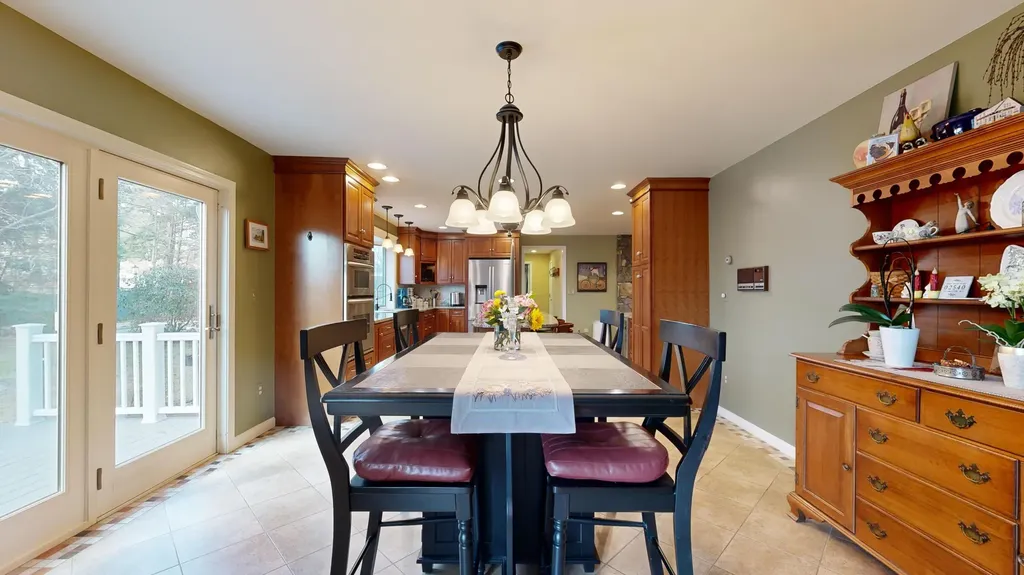 4 Southridge Lane Lewiston ME 04240