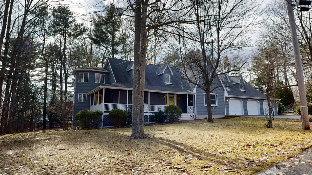 4 Southridge Lane Lewiston ME 04240