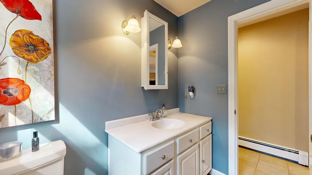 4 Southridge Lane Lewiston ME 04240
