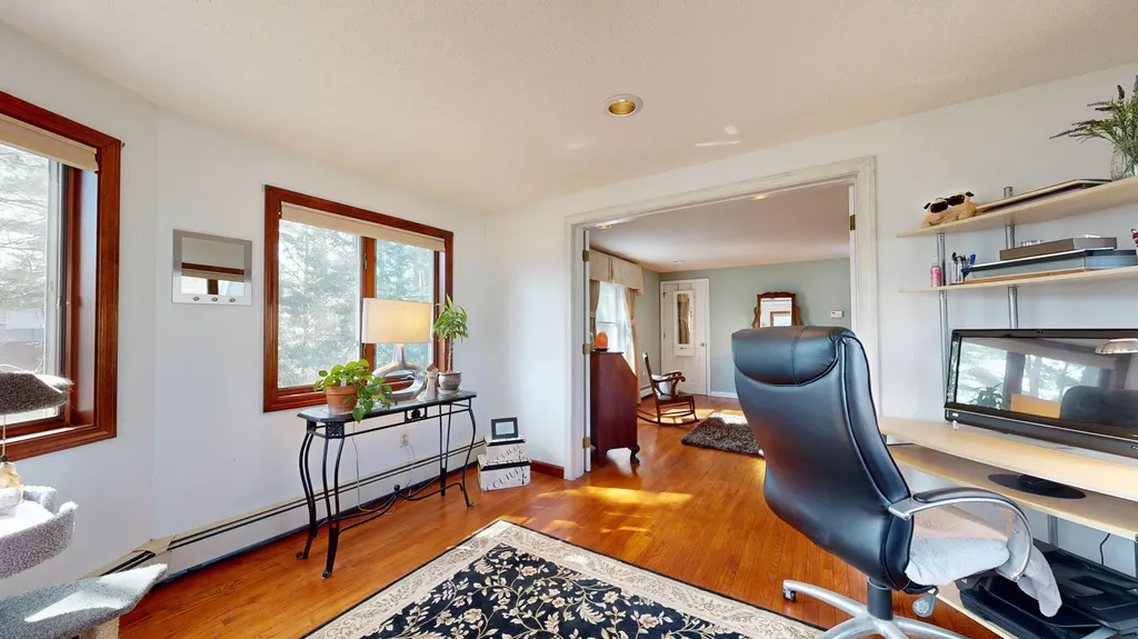 4 Southridge Lane Lewiston ME 04240
