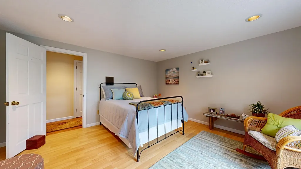 4 Southridge Lane Lewiston ME 04240