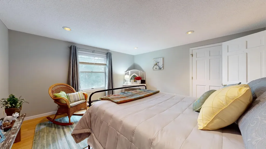 4 Southridge Lane Lewiston ME 04240