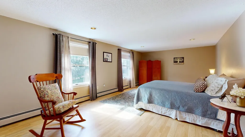 4 Southridge Lane Lewiston ME 04240