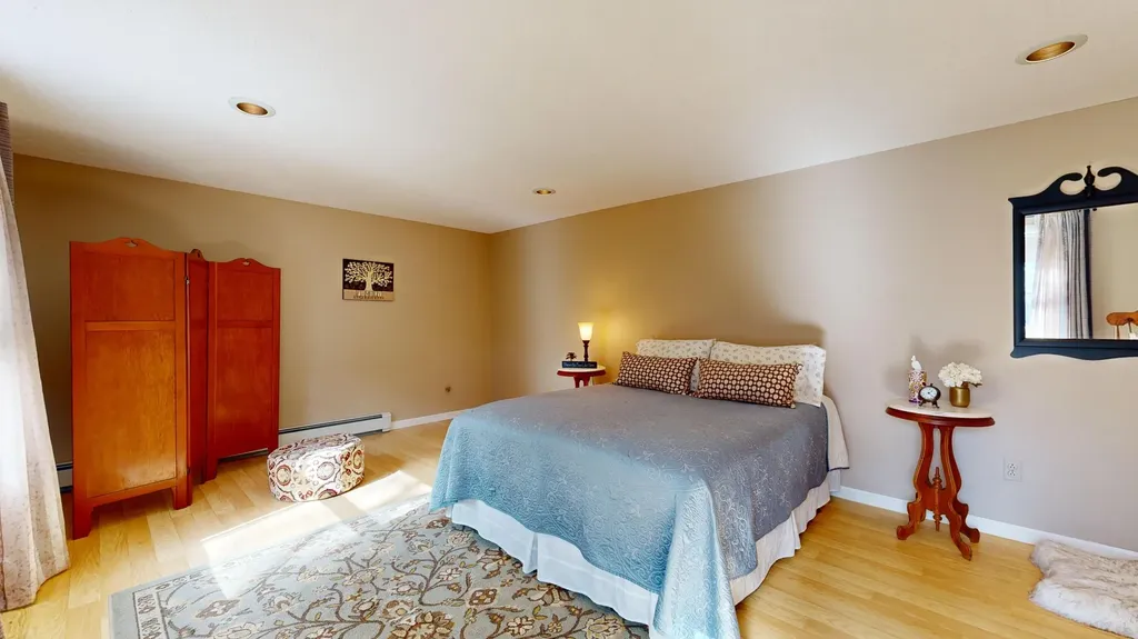 4 Southridge Lane Lewiston ME 04240