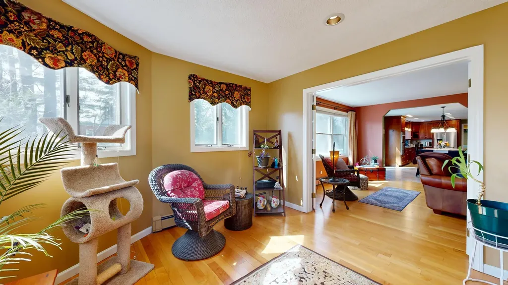 4 Southridge Lane Lewiston ME 04240