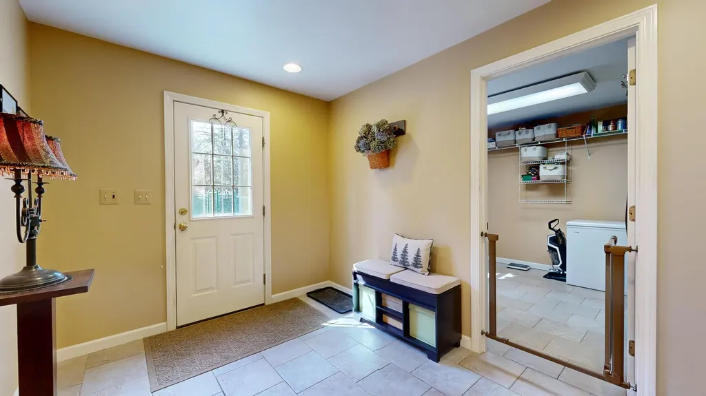4 Southridge Lane Lewiston ME 04240