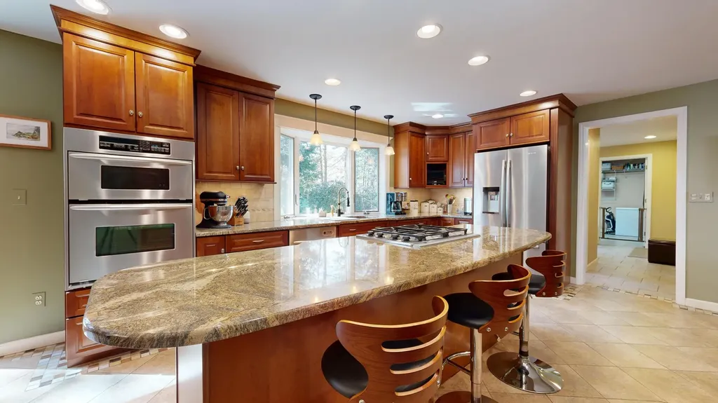 4 Southridge Lane Lewiston ME 04240