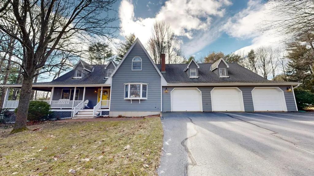 4 Southridge Lane Lewiston ME 04240