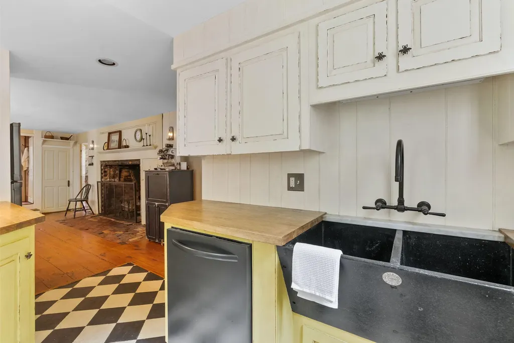 182 Morrills Mill Road North Berwick ME 03906