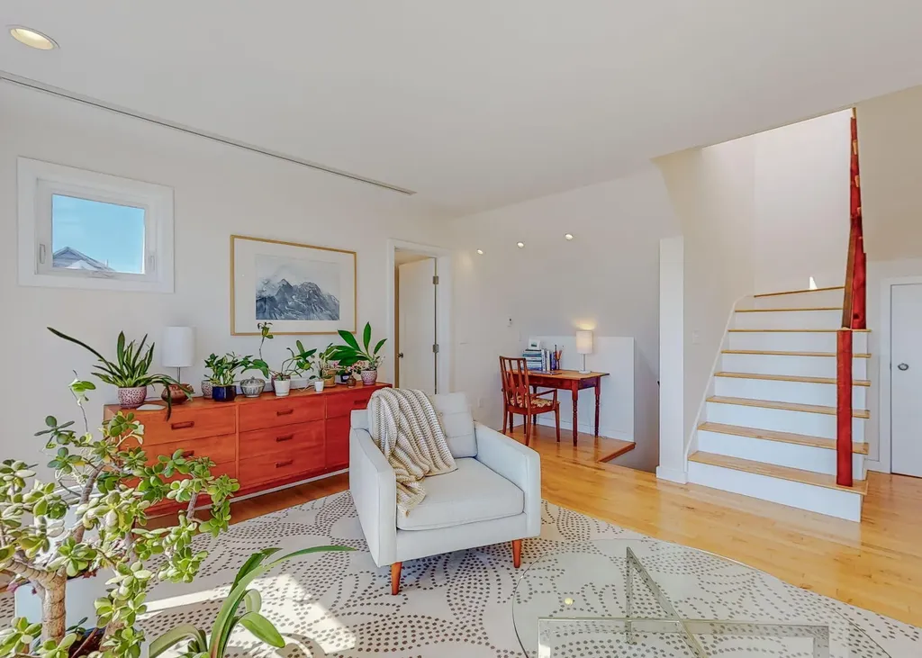 31 Brackett Street Portland ME 04102