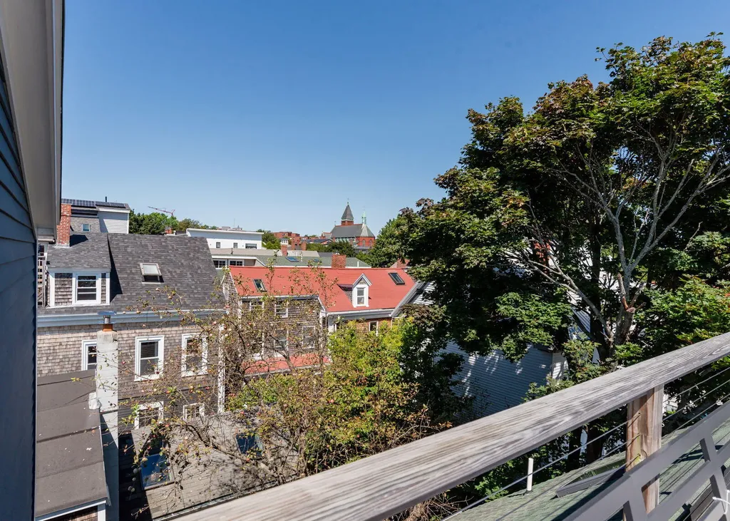 31 Brackett Street Portland ME 04102