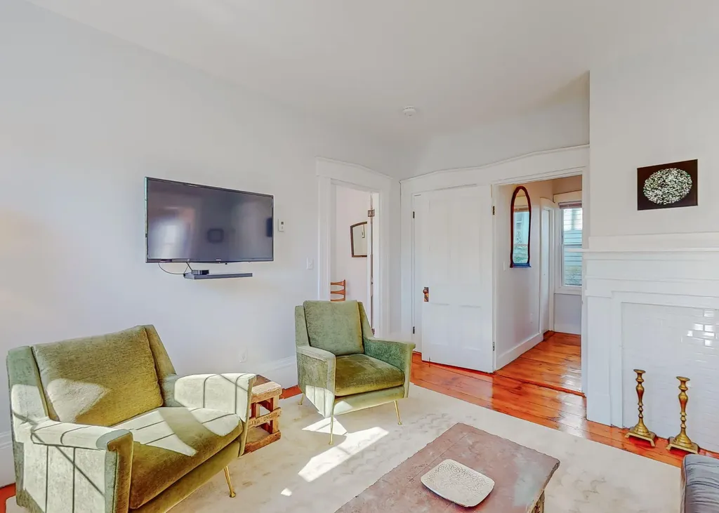 31 Brackett Street Portland ME 04102
