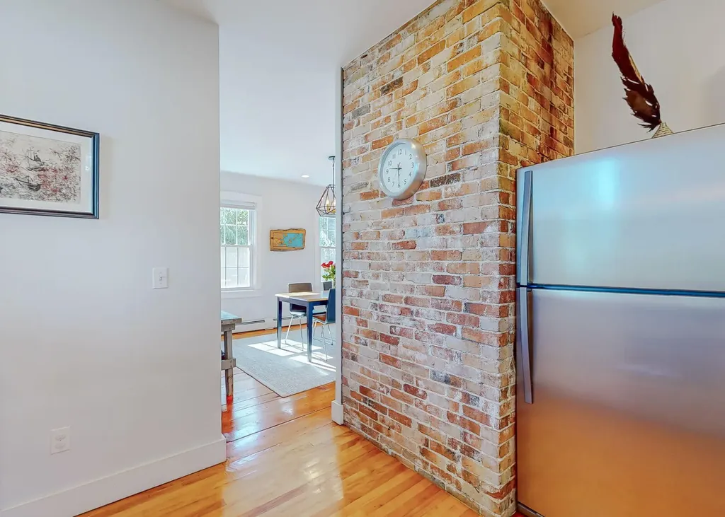 31 Brackett Street Portland ME 04102