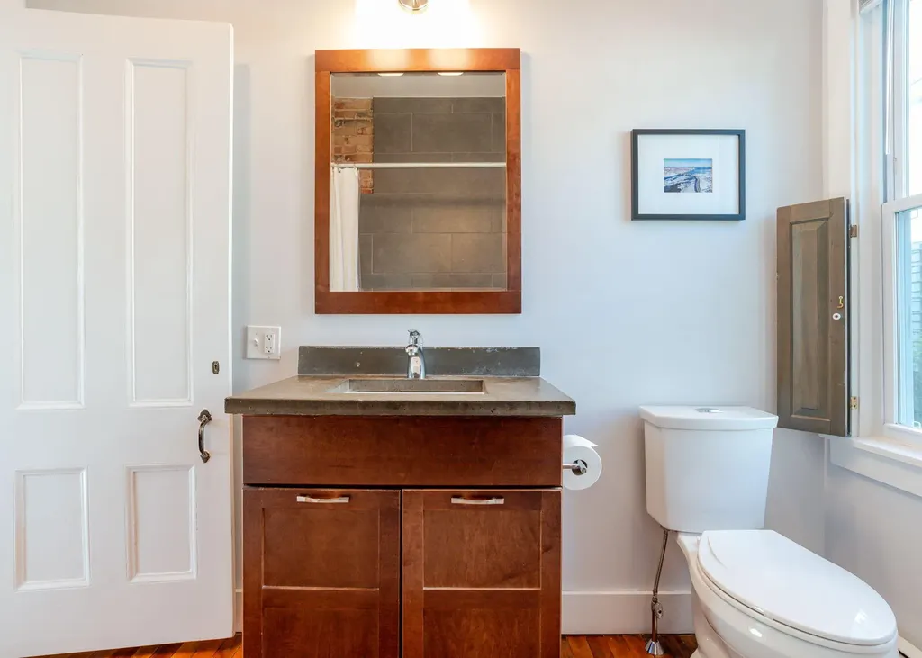 31 Brackett Street Portland ME 04102