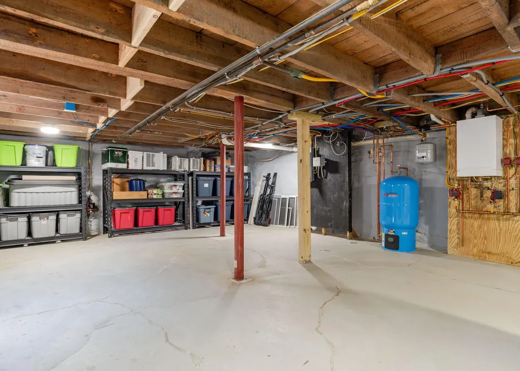 31 Brackett Street Portland ME 04102