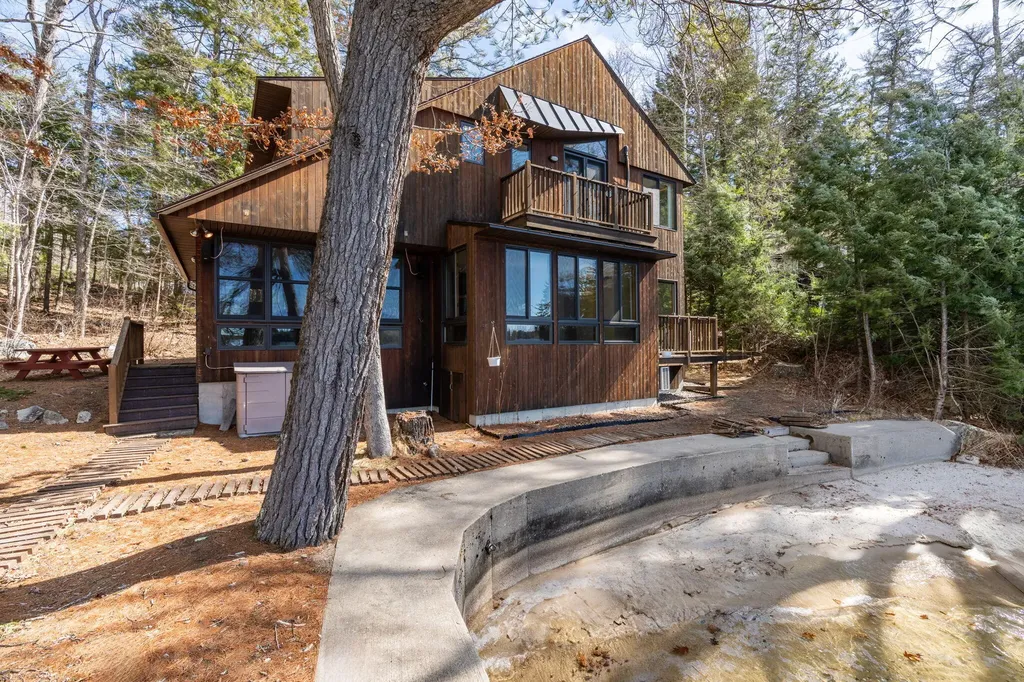 210 Lakewood Road Casco ME 04015