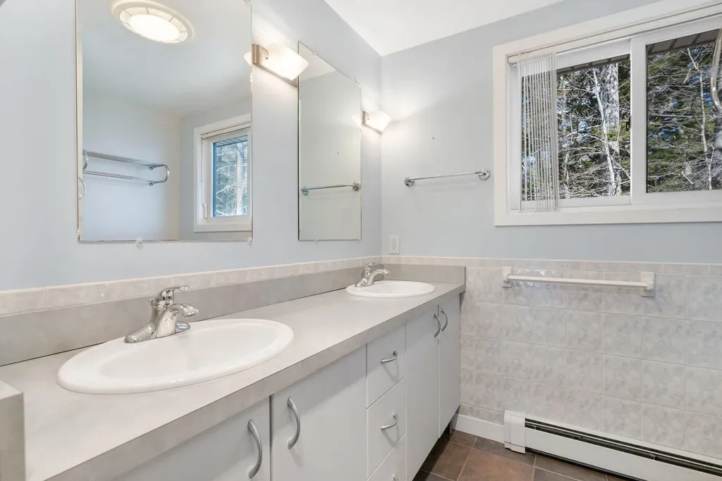210 Lakewood Road Casco ME 04015