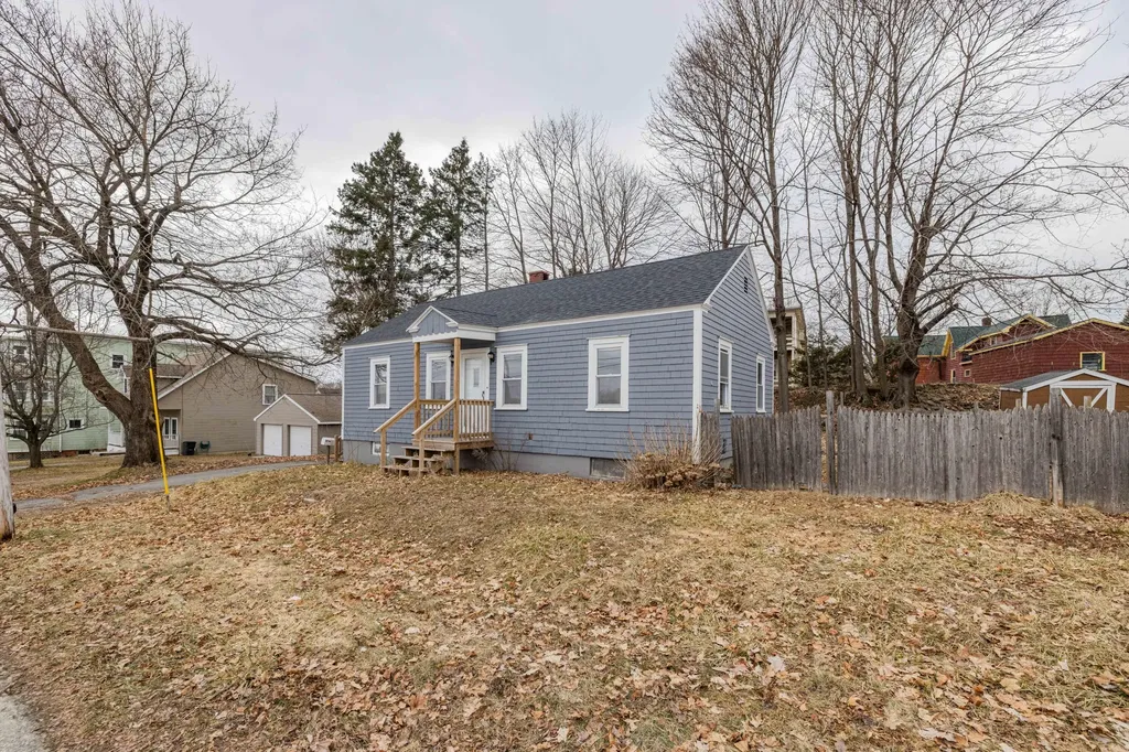 174 Spring Street Lewiston ME 04240