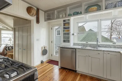 362 Island Avenue Portland ME 04108