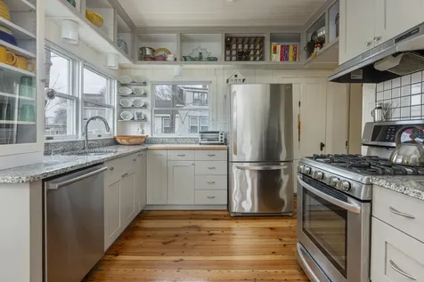 362 Island Avenue Portland ME 04108