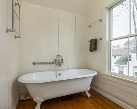 362 Island Avenue Portland ME 04108