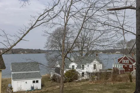 362 Island Avenue Portland ME 04108