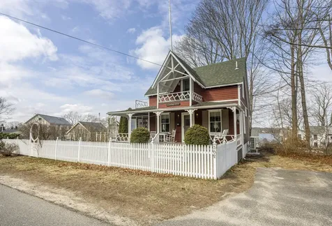 362 Island Avenue Portland ME 04108