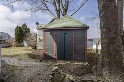 362 Island Avenue Portland ME 04108