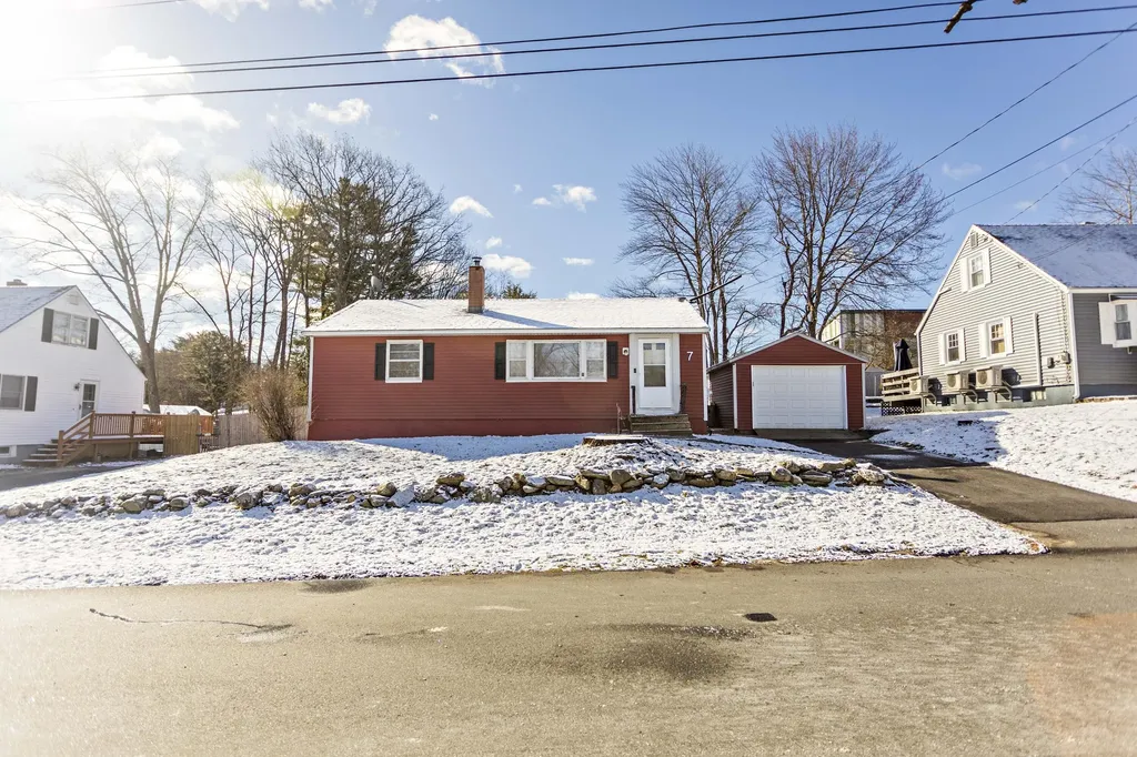 7 Justamere Road Brunswick ME 04011