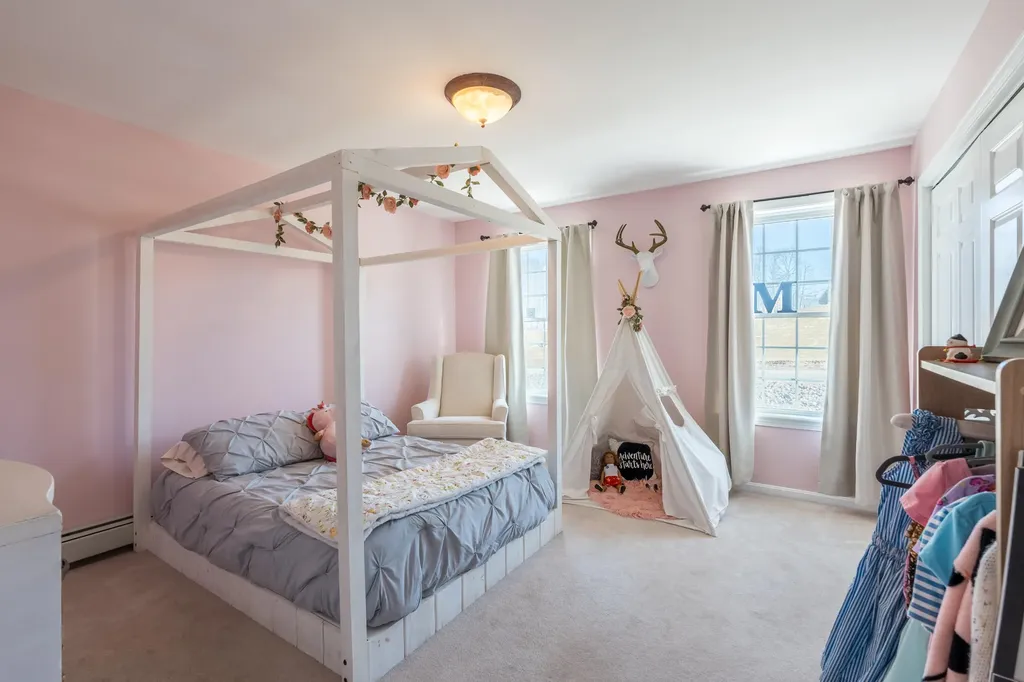 686 Brighton Hill Road Minot ME 04258