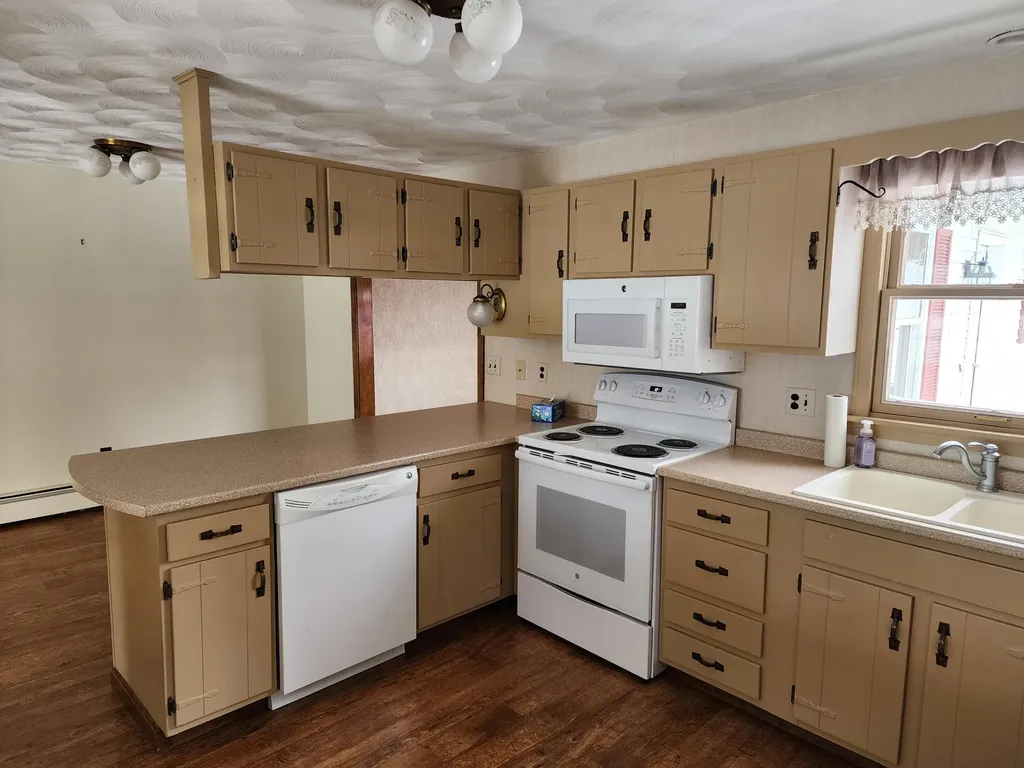 5 Hillsdale Road Jay ME 04239