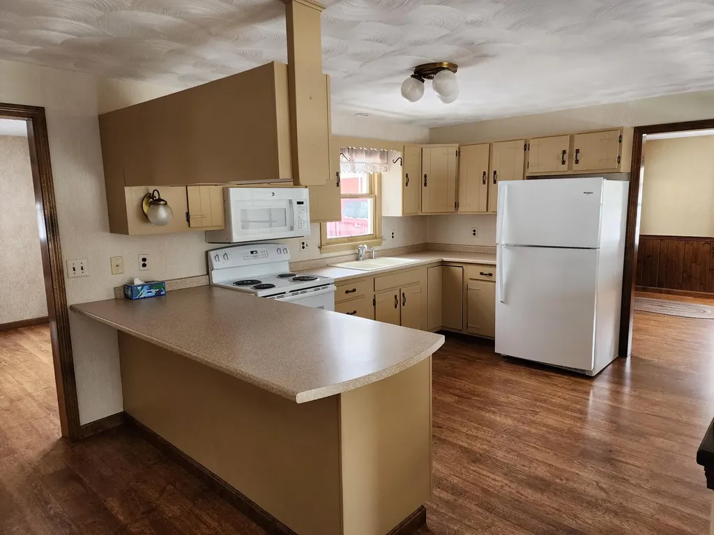 5 Hillsdale Road Jay ME 04239