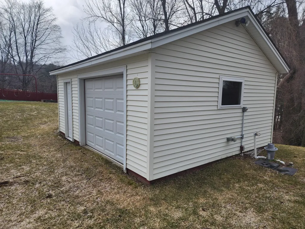 5 Hillsdale Road Jay ME 04239