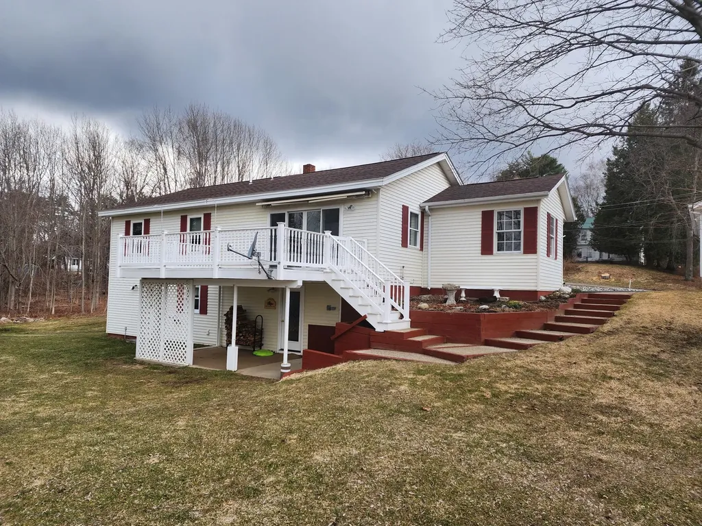 5 Hillsdale Road Jay ME 04239