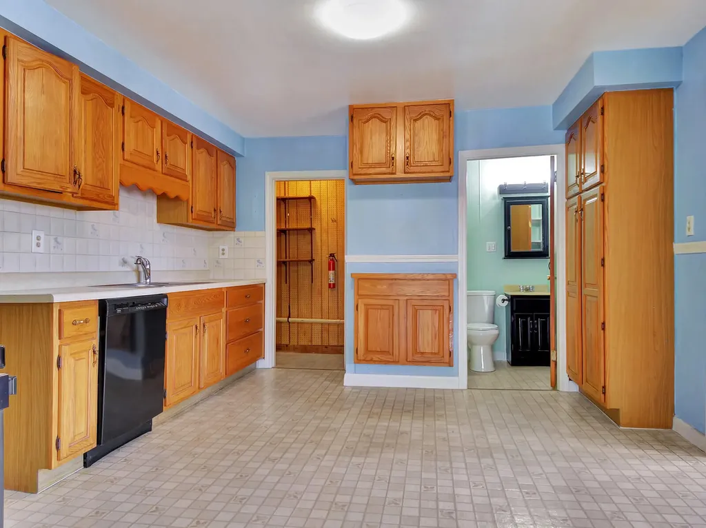 199 Mount Vernon Avenue Augusta ME 04330