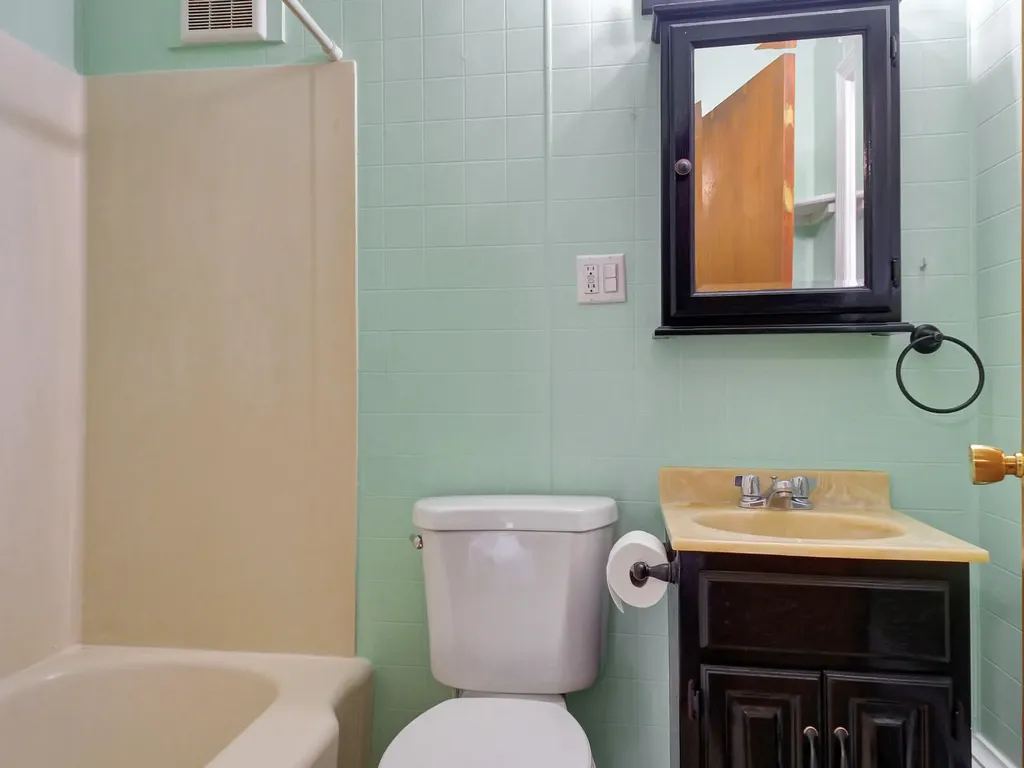 199 Mount Vernon Avenue Augusta ME 04330