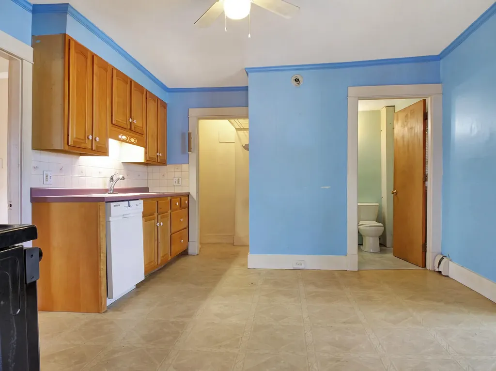 199 Mount Vernon Avenue Augusta ME 04330