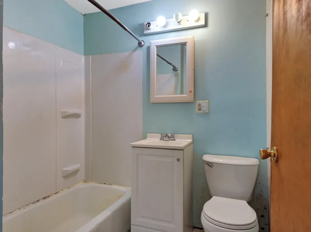 199 Mount Vernon Avenue Augusta ME 04330