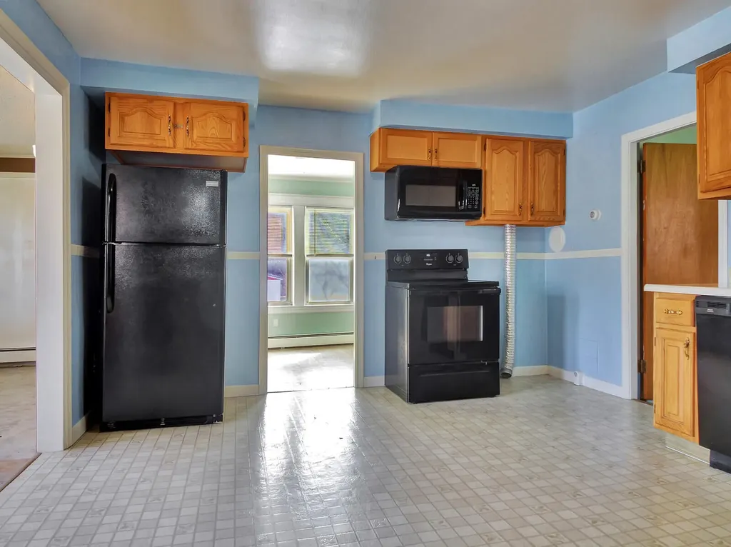 199 Mount Vernon Avenue Augusta ME 04330