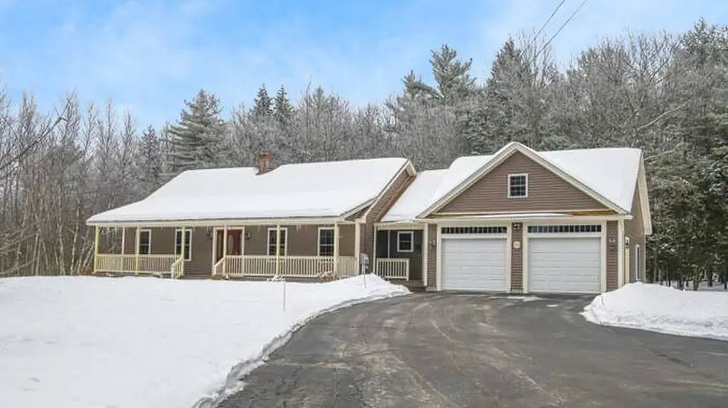 20 Hannahs Way Bridgton ME 04009