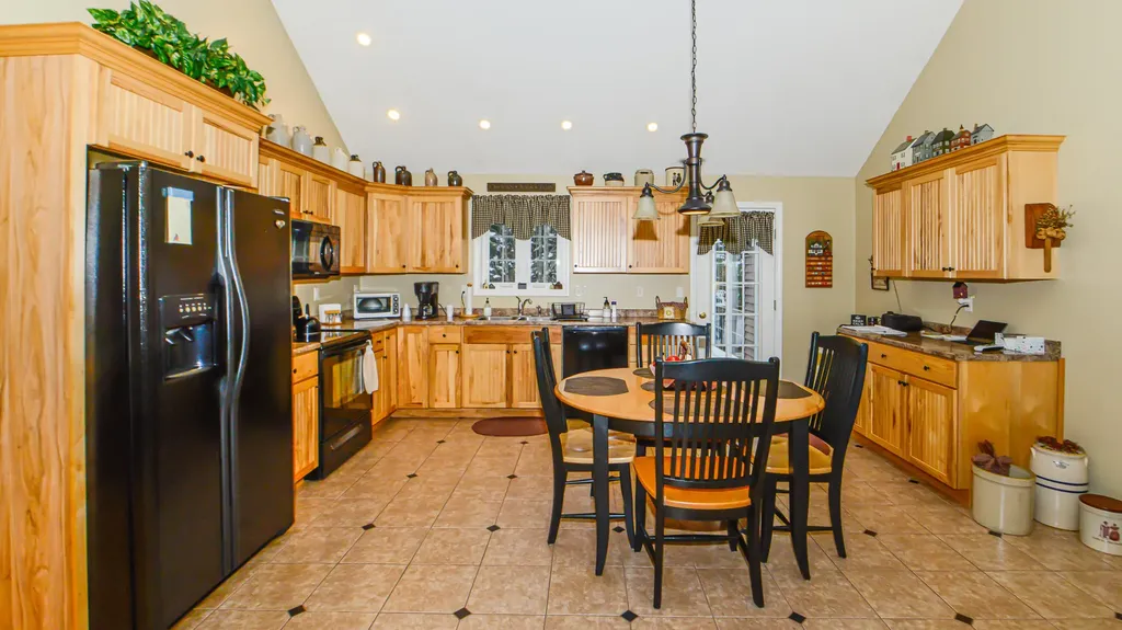 20 Hannahs Way Bridgton ME 04009